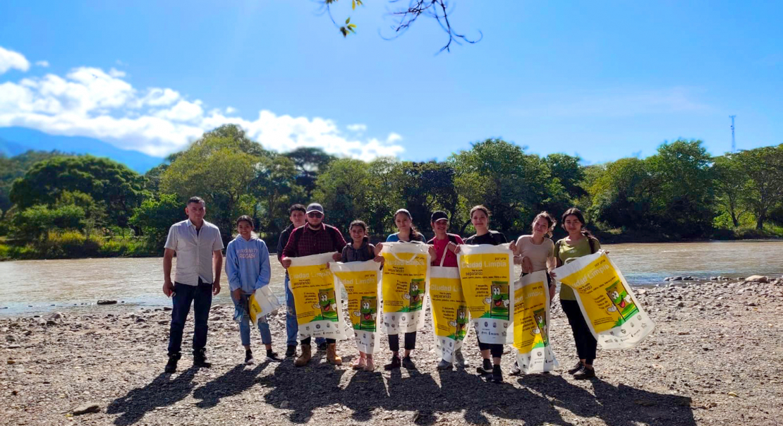 Comunidades se unen a Campaña de limpieza en Ríos de la Región Trifinio