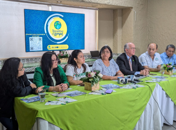 The Tri-national Network for the Rescue of the Lempa River held a press conference in Cebollines, El Salvador.